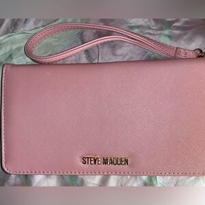 ❤️ Steve Madden Pink Wristlet Clutch